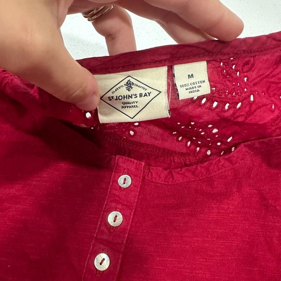 St. John's Bay Red Paisley Crochet Lace 3/4 Length Sleeve Top - Picture 4 of 4